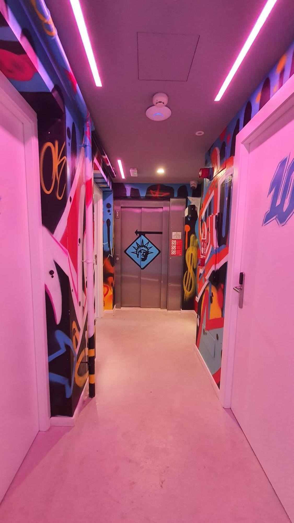 We Street Hostel - El Arenal-Albergue Juvenil El Arenal  Zewnętrze zdjęcie