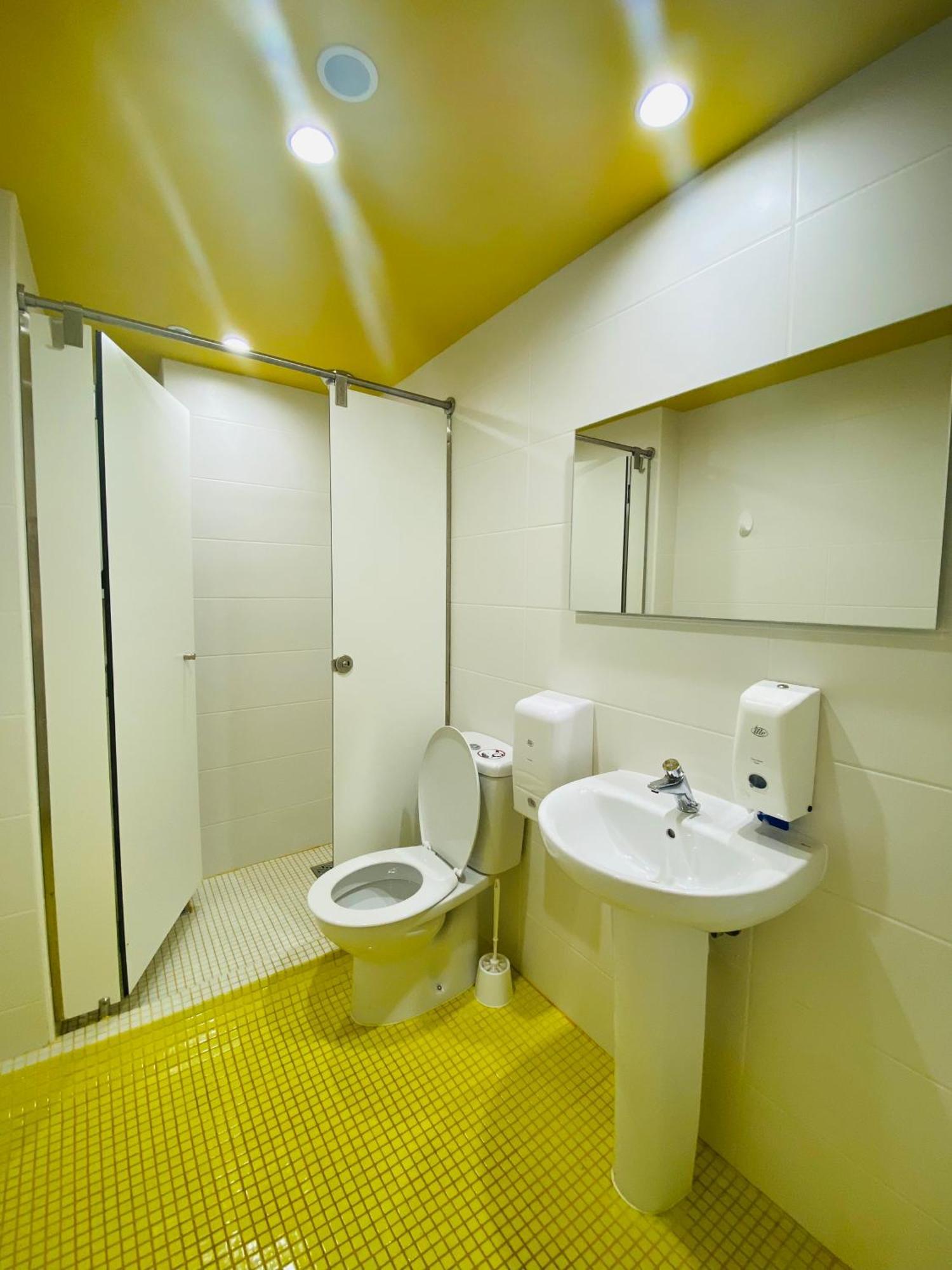 We Street Hostel - El Arenal-Albergue Juvenil El Arenal  Zewnętrze zdjęcie